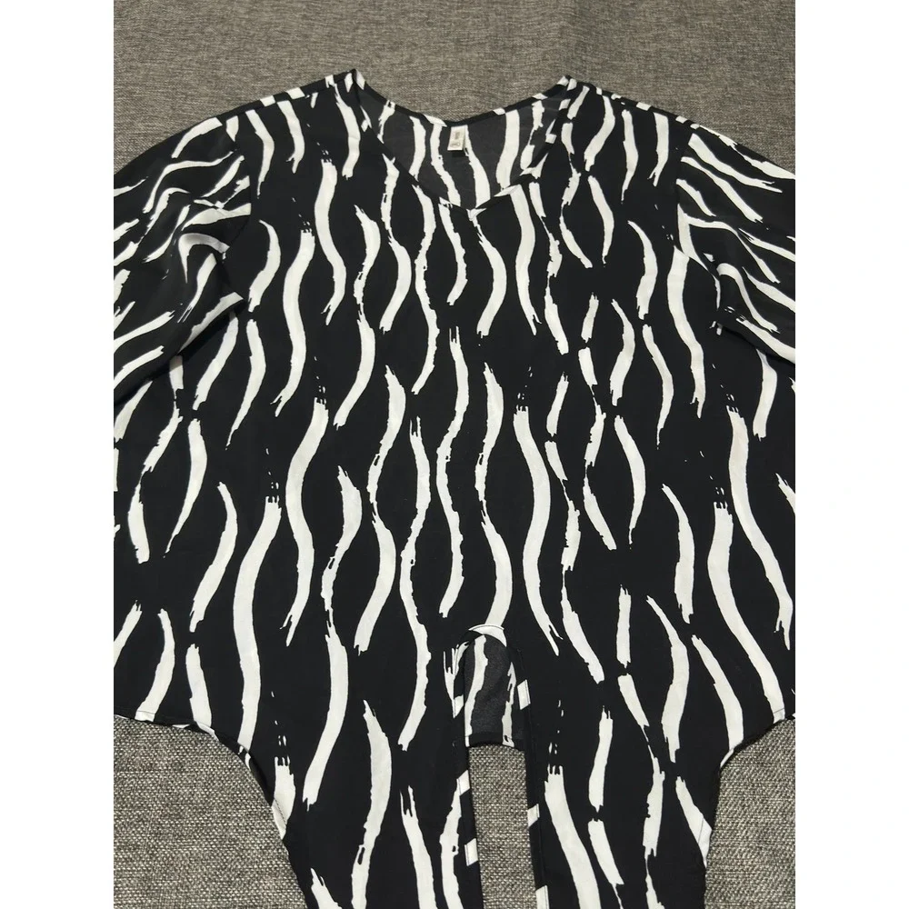 SUEANI Women's 2XL‎ Blouse Black White Tie Front Abstract Print Long Sleeve